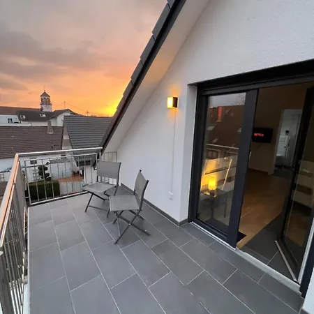 Charmantes Studio-apartment Im Herzen Von Neureut - Fussbodenheizung, Regendusche, Waschmaschine, Stellplatz