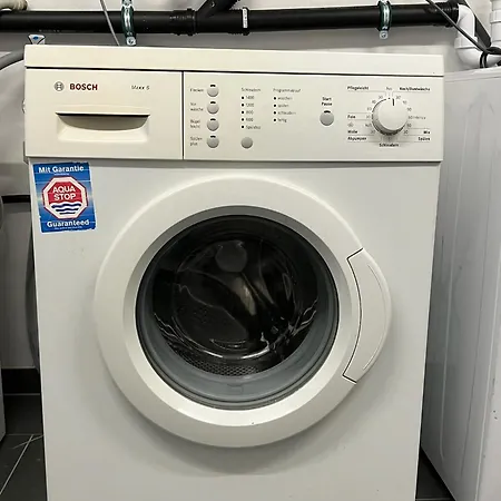 Apartment Charmantes Studio-apartment Im Herzen Von Neureut - Fussbodenheizung, Regendusche, Waschmaschine, Stellplatz Karlsruhe