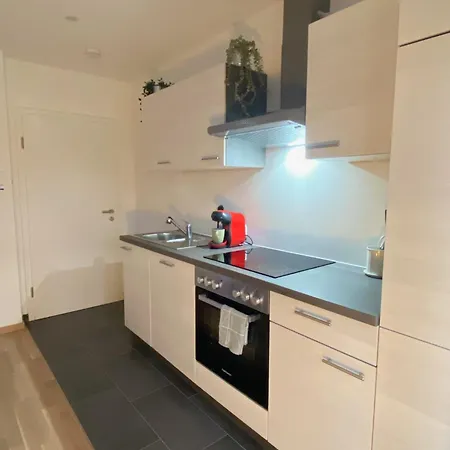 Charmantes Studio-apartment Im Herzen Von Neureut - Fussbodenheizung, Regendusche, Waschmaschine, Stellplatz 카를스루에